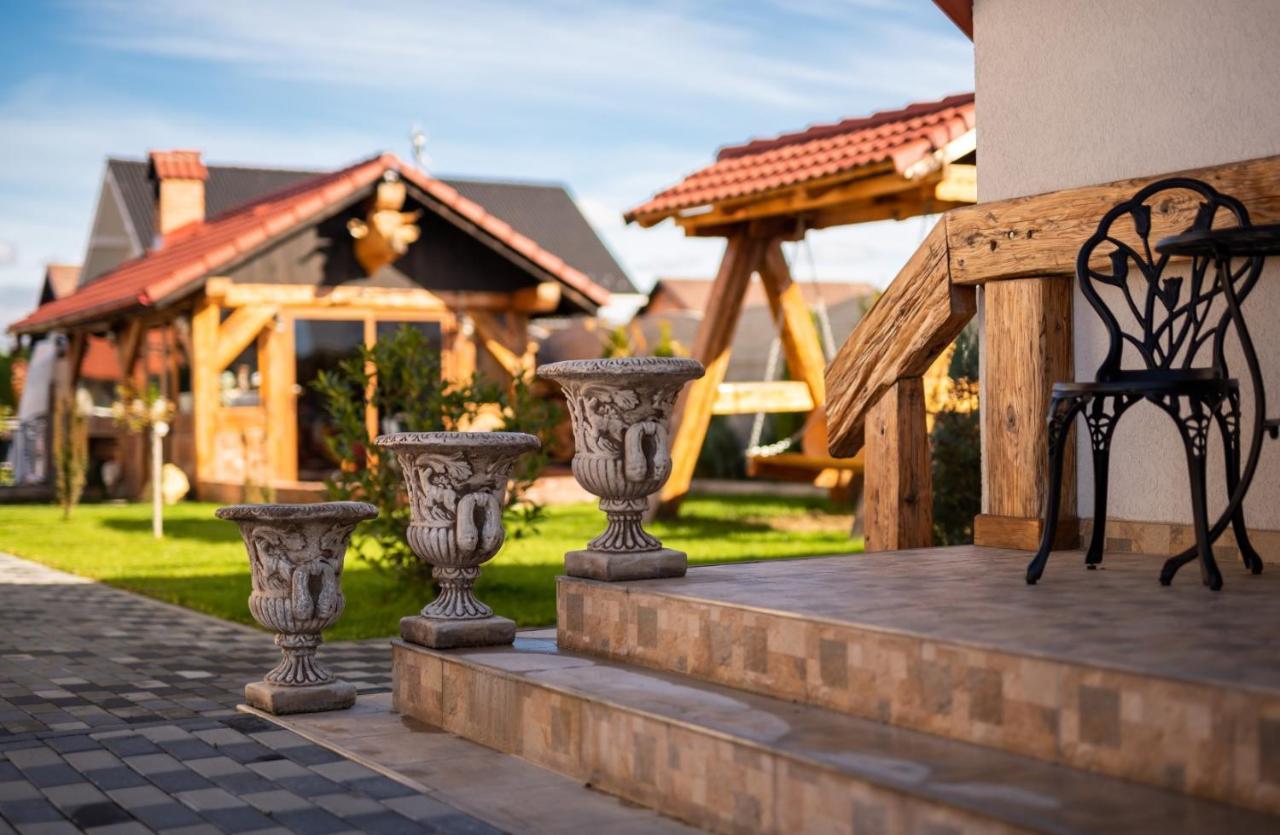 Boutique Vila Cristian  Exterior photo